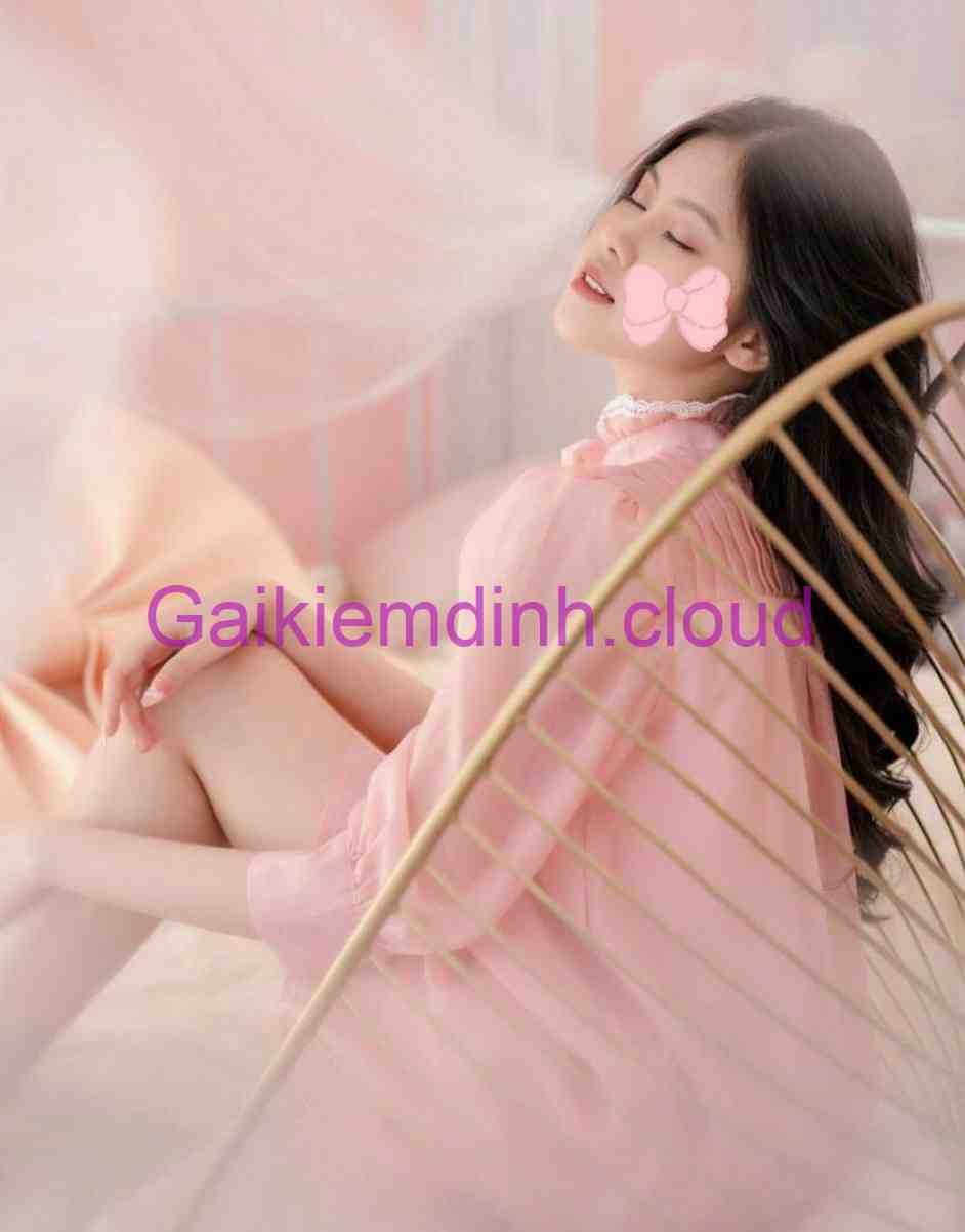 Thiên Hương – Gái Mới Đi Làm Ưa Nhẹ Nhàng Ngoan Dễ Thương