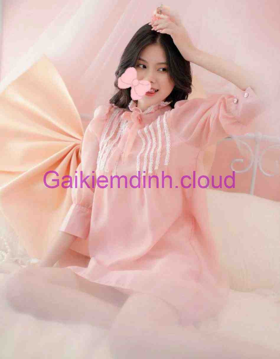 Thiên hương Mặt Xinh, Bím Múp Thân hình Đẩy Đà, Làm Tình Như JAV