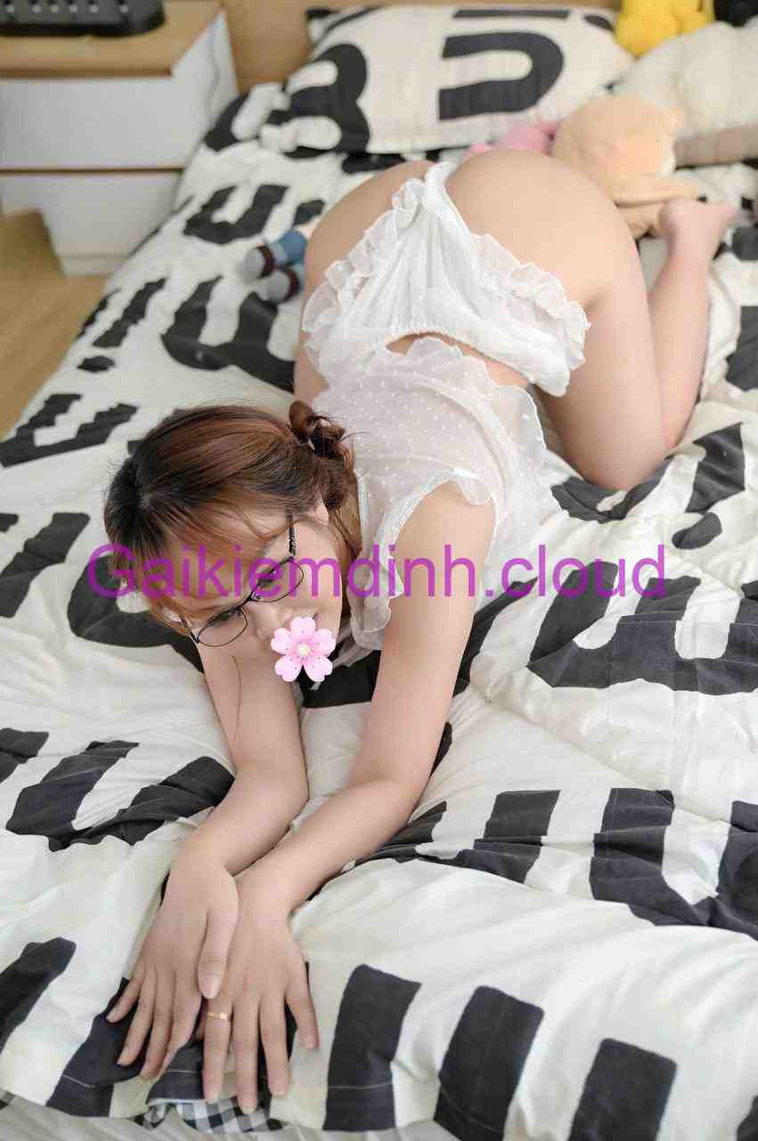 Thùy Chi – Gái Gọi BMT Đắk Lắk: Em Gái Dáng Loly Nhỏ Nhắn Xinh Xắn, Yêu Chiều Dâm Đãng, Bướm Thơm Ngọt Nước