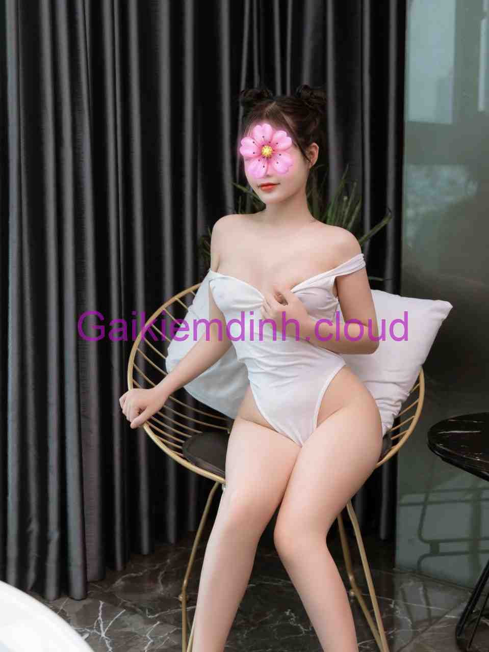 Gái Gọi Huế – Thỏ Xinh, Xinh Ngoan, Tình Cảm Như Người Yêu