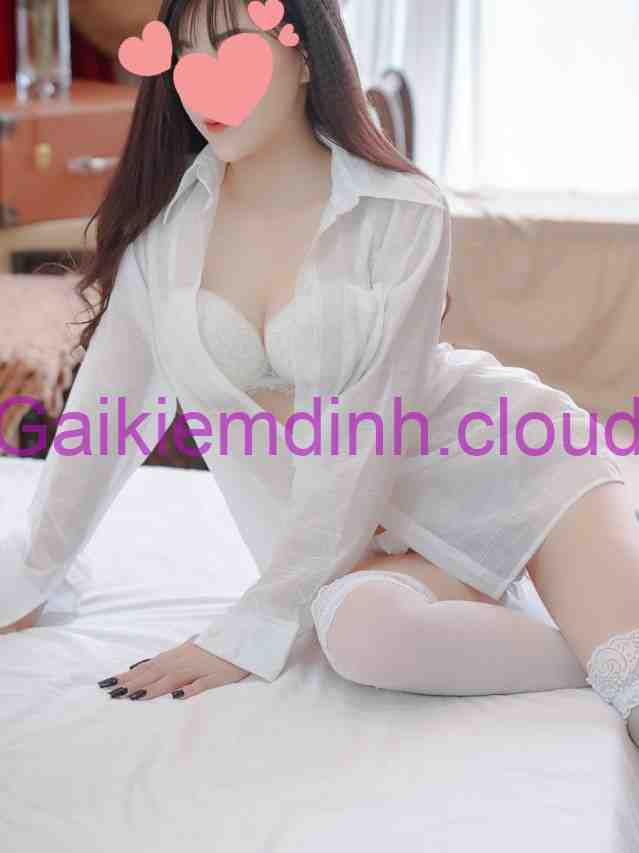 Ly Ly – Gái Miền Tây Teen Non, Dễ Thương, Ngoan Ngoãn Vú Đẹp Tự Nhiên